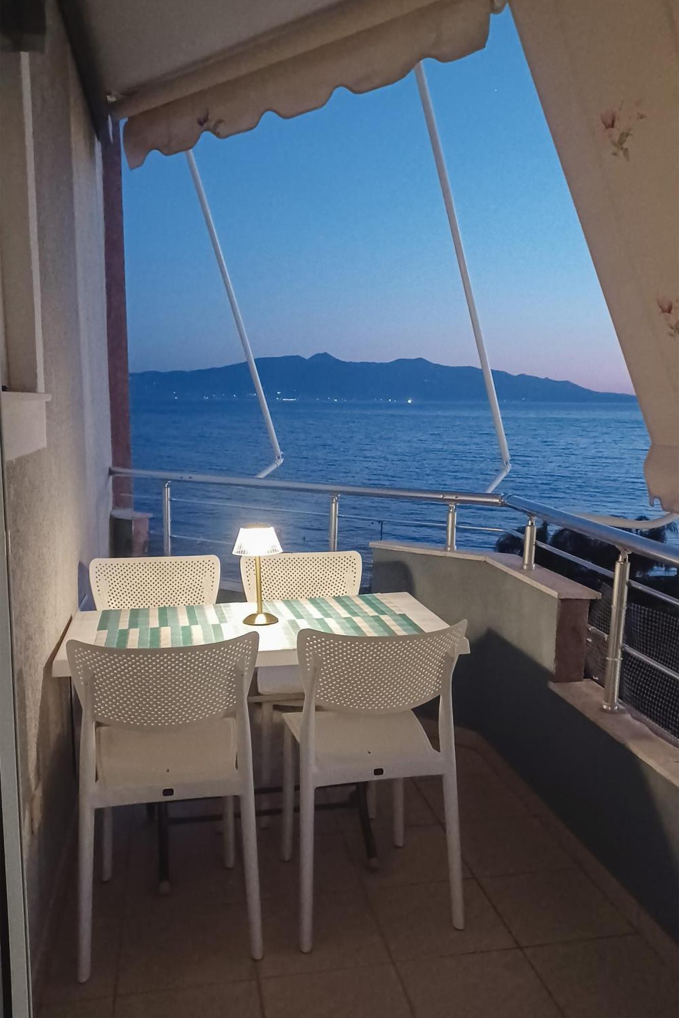 Susy Sea View Apartment Σαράντα Εξωτερικό φωτογραφία